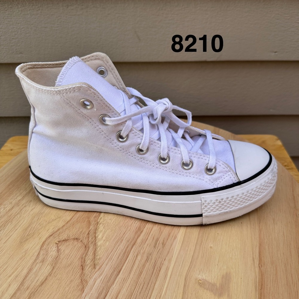 Converse Chuck Taylor All Star Platform White Sneakers 560846F Womens 7.5